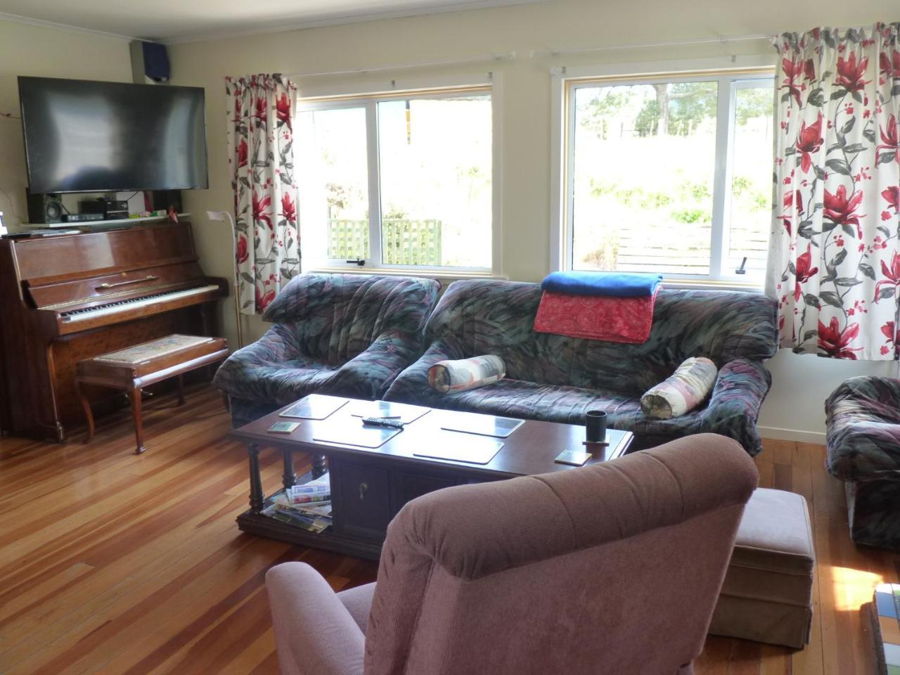 Grandad'S Homestay 298 Taumarunui Exterior photo