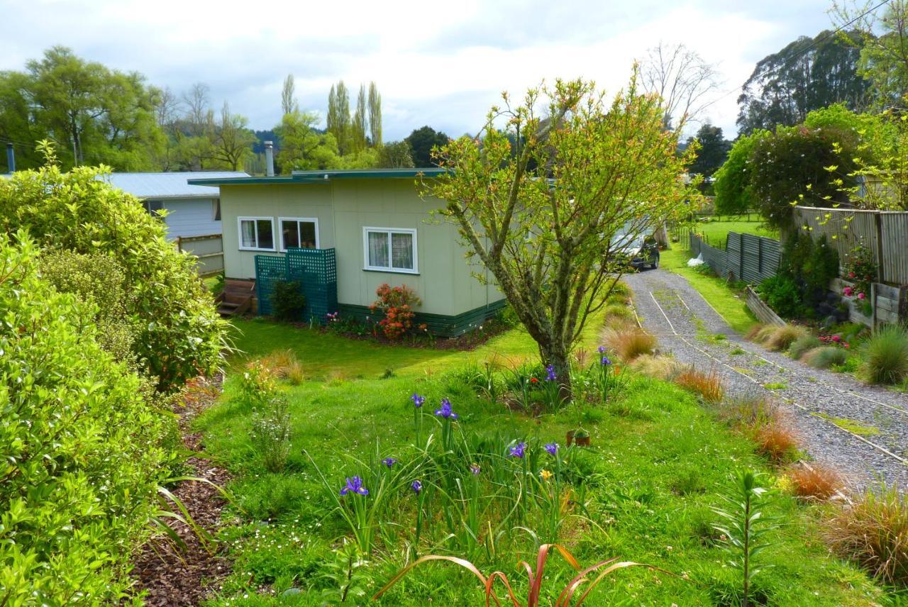 Grandad'S Homestay 298 Taumarunui Exterior photo